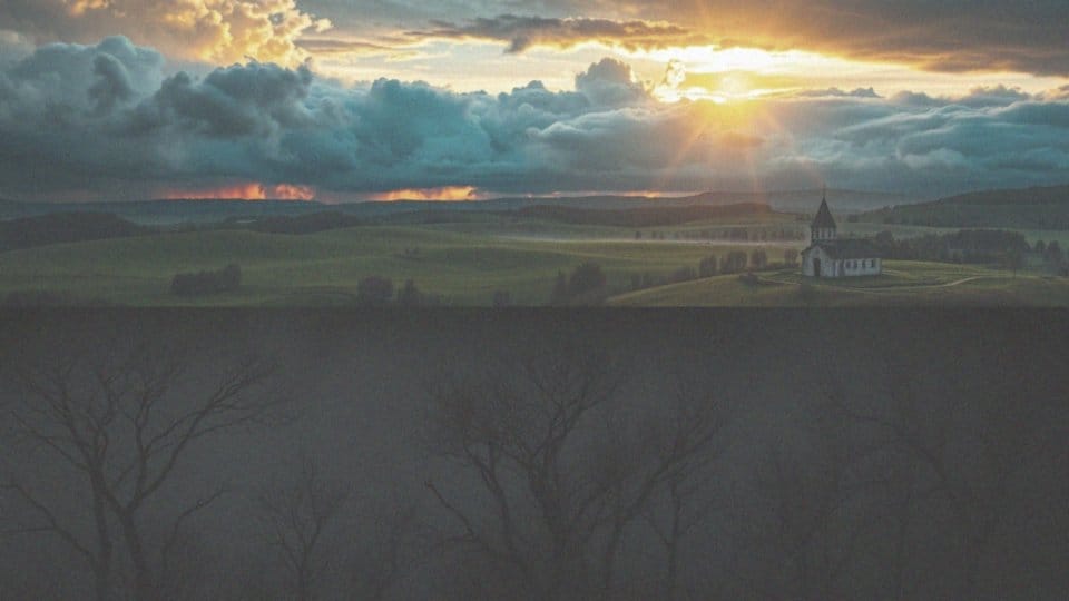 Jak wygląda niebo i piekło? Odkryj teologie i wizje tych miejsc
